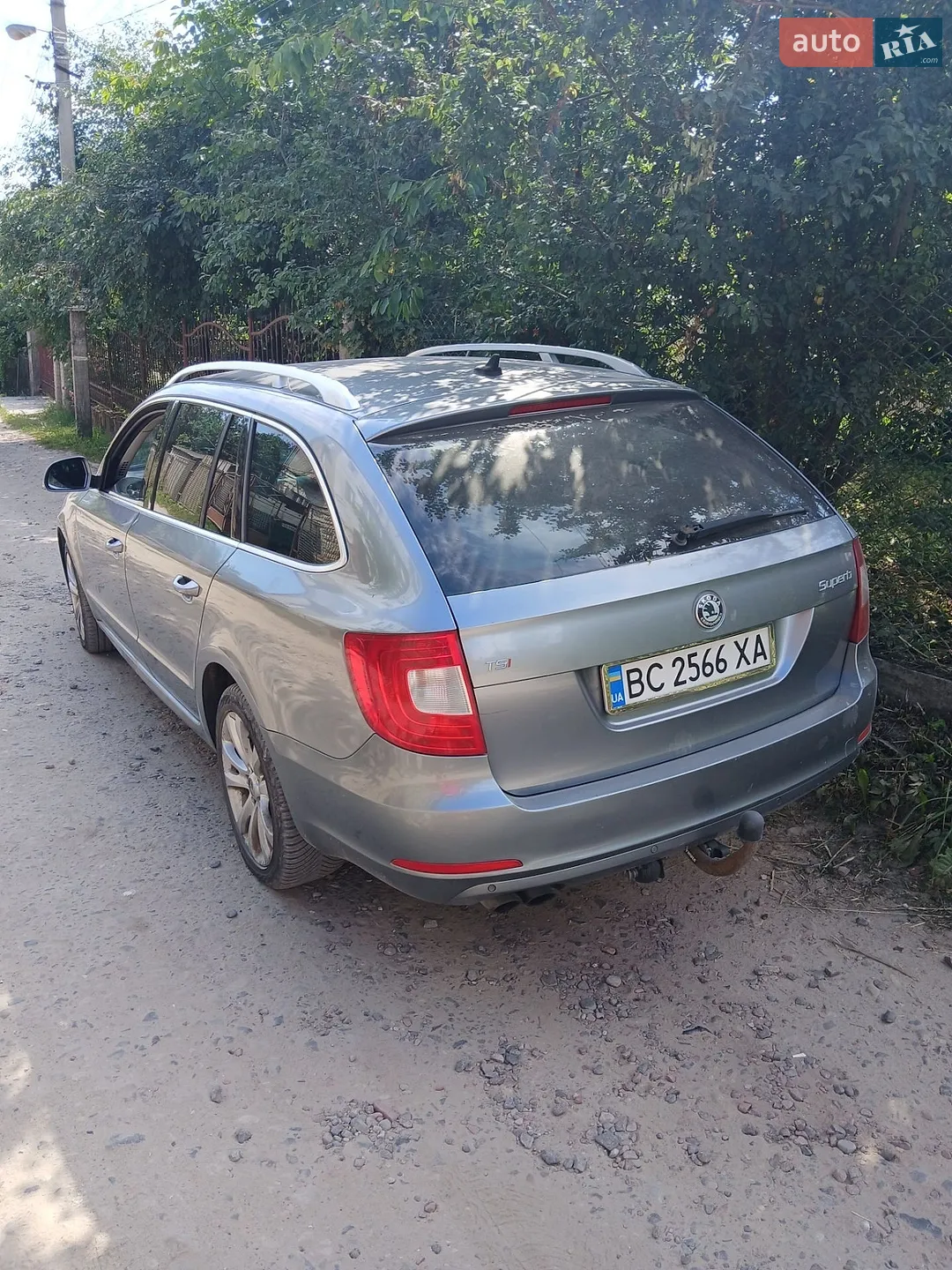 2010 Skoda Superb - мініатюра 2