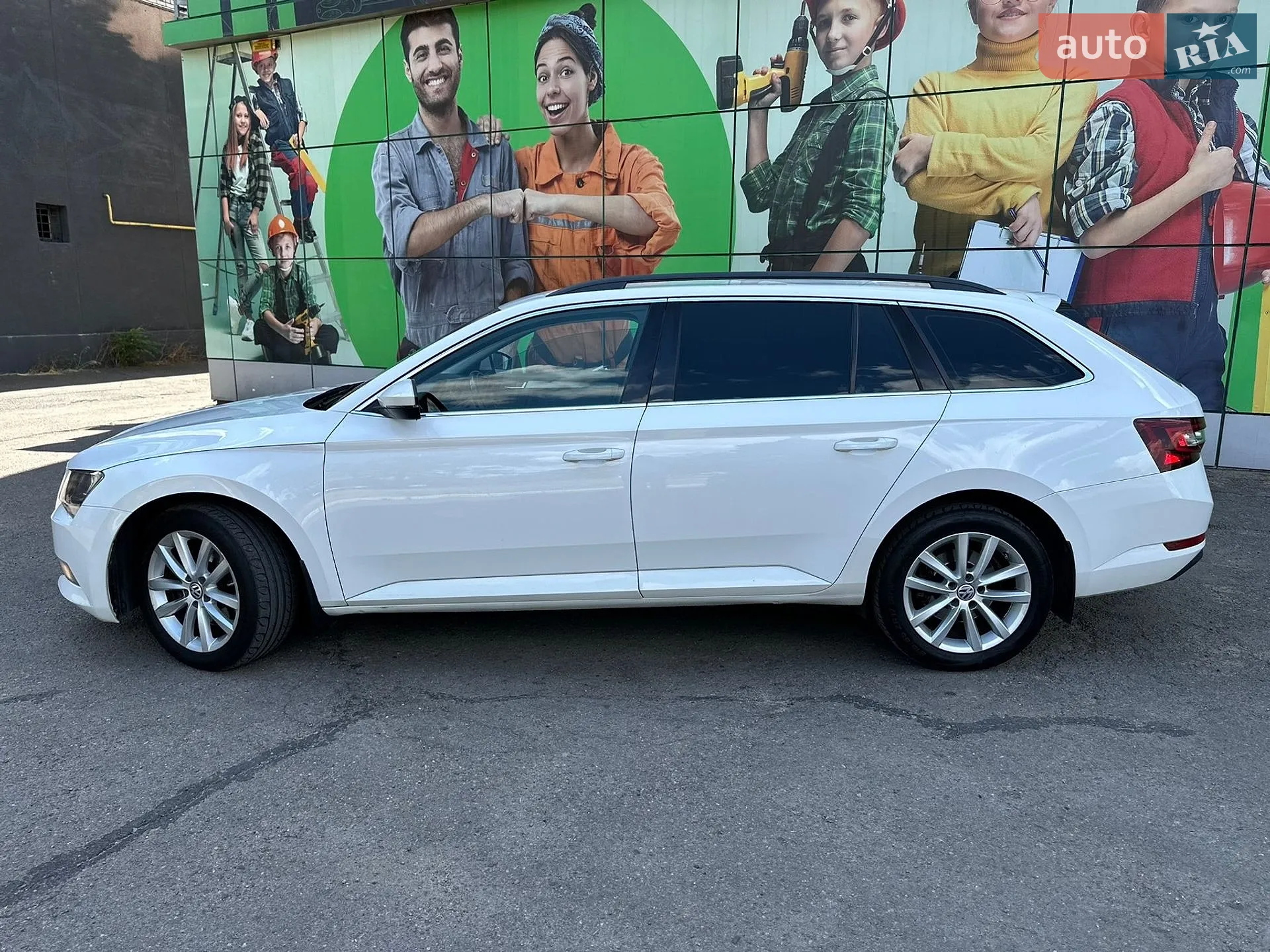 2016 Skoda Superb - мініатюра 15