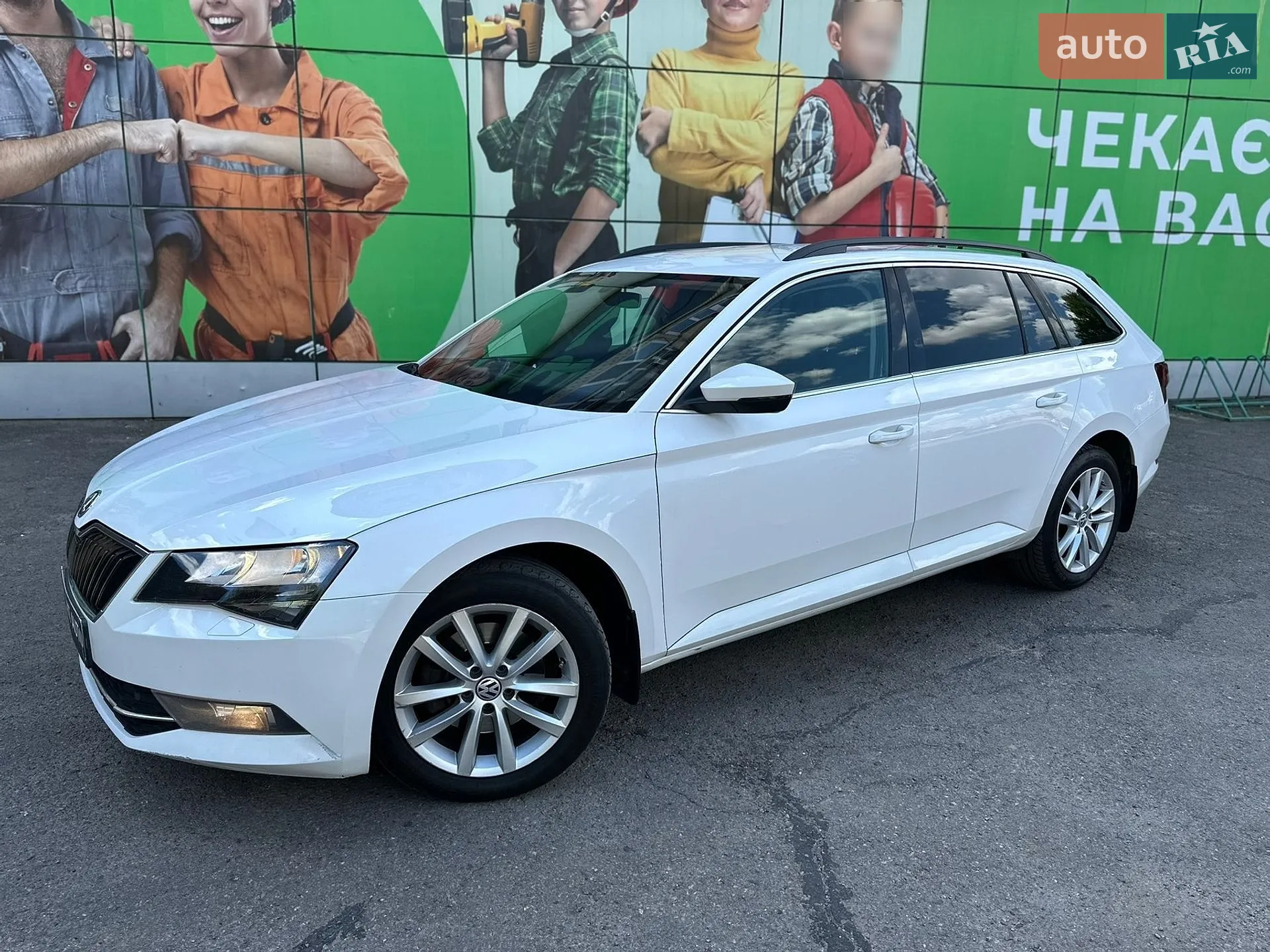 2016 Skoda Superb - мініатюра 16