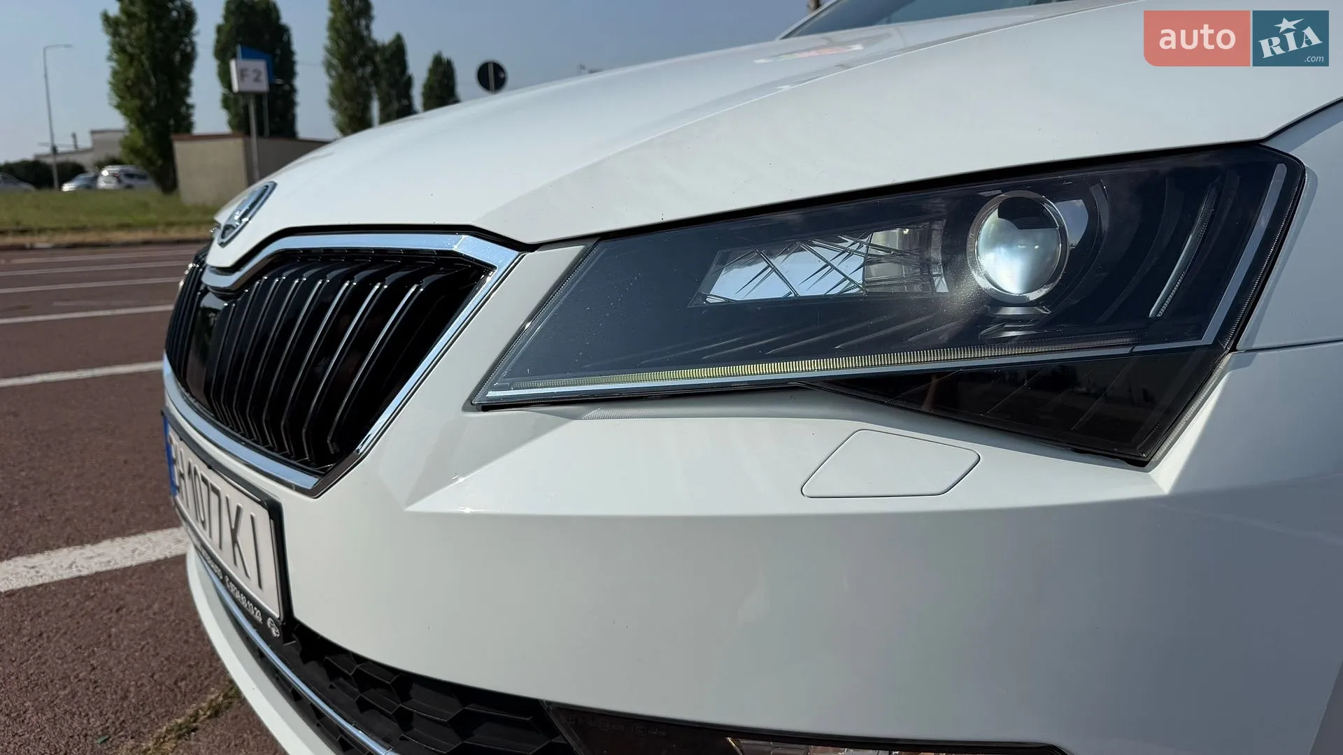 2016 Skoda Superb - мініатюра 8