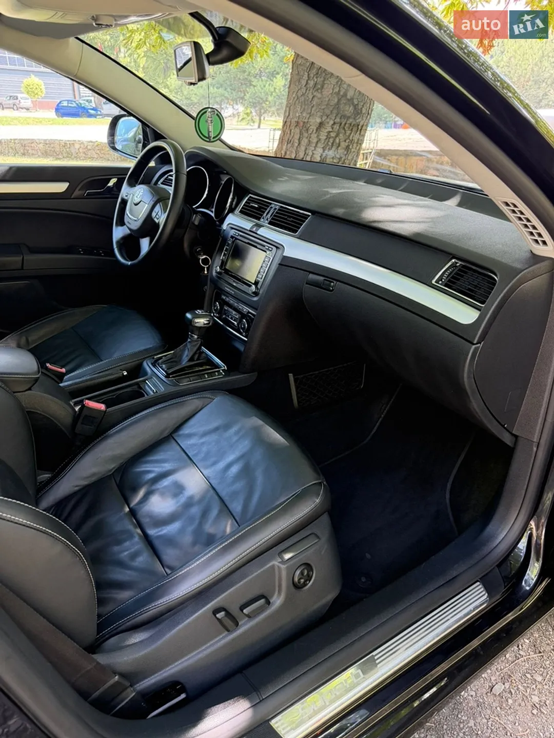 2011 Skoda Superb - мініатюра 61
