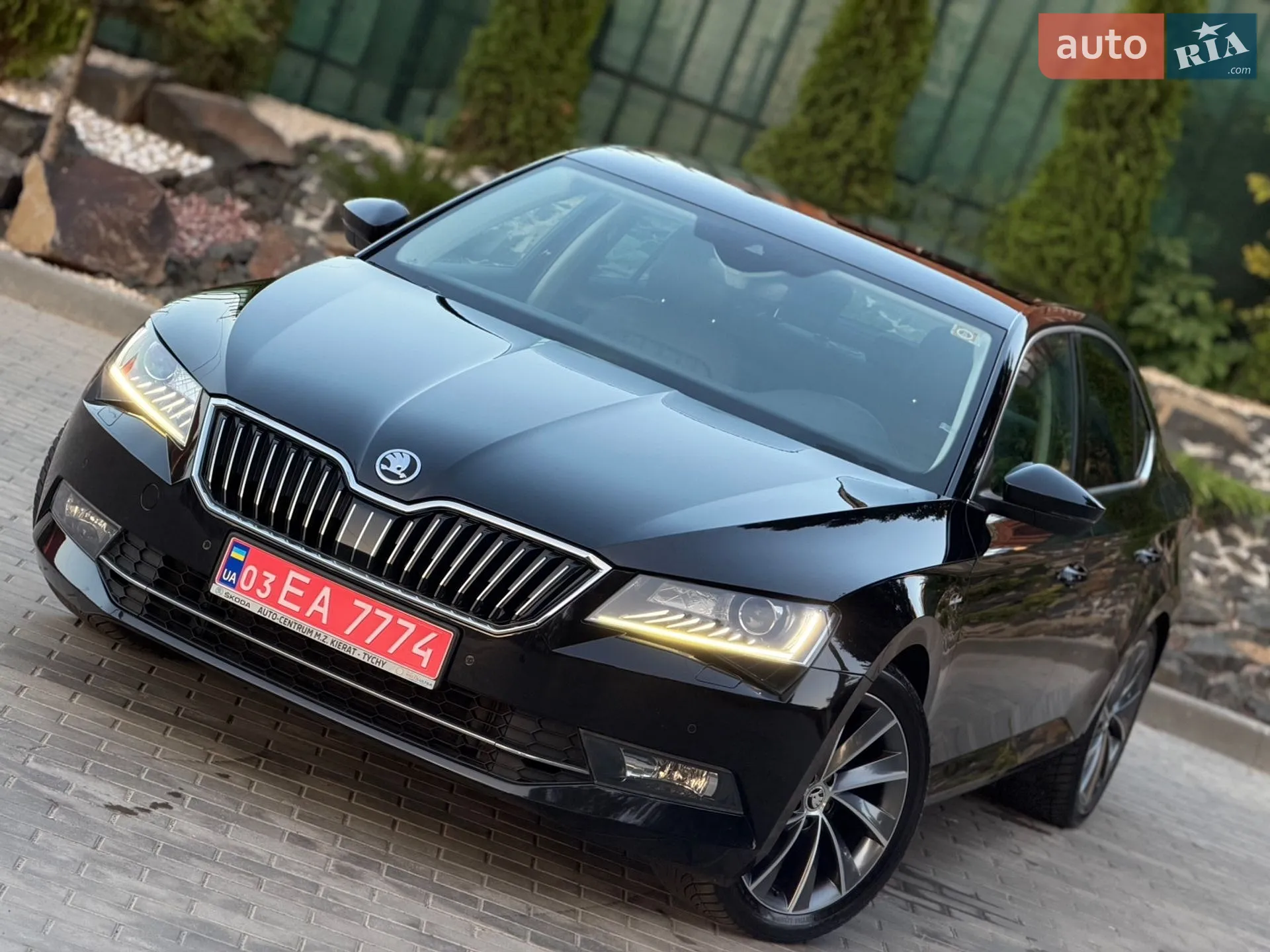 2017 Skoda Superb - мініатюра 9