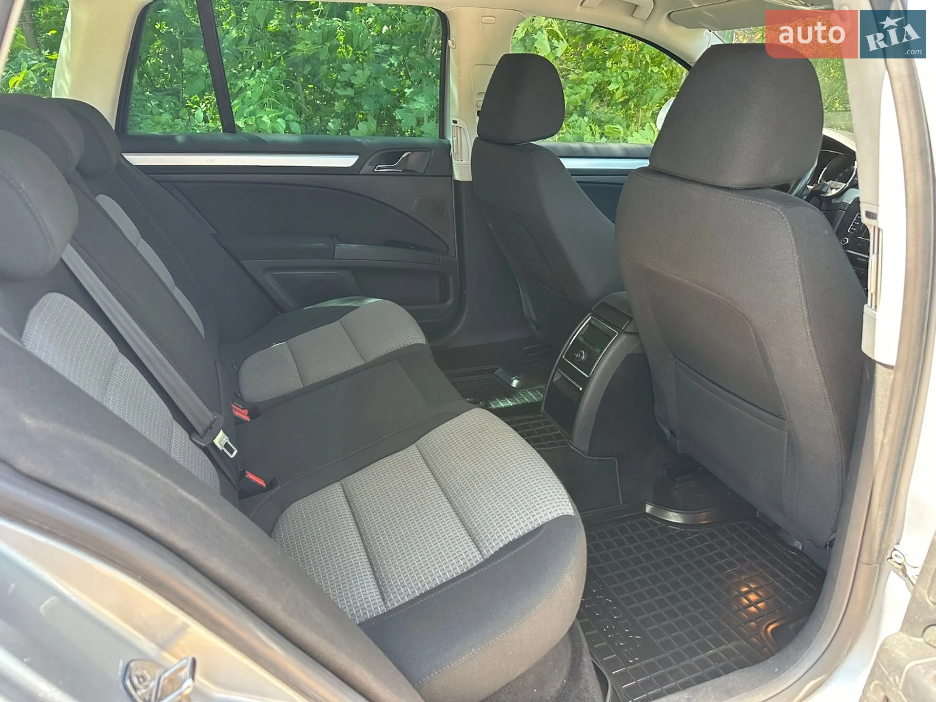2011 Skoda Superb - мініатюра 15
