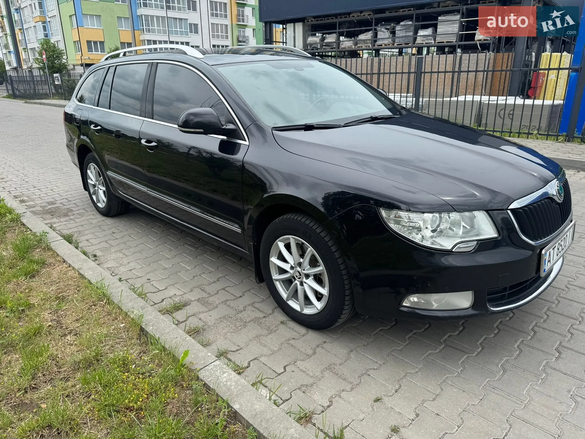 2011 Skoda Superb - мініатюра 3