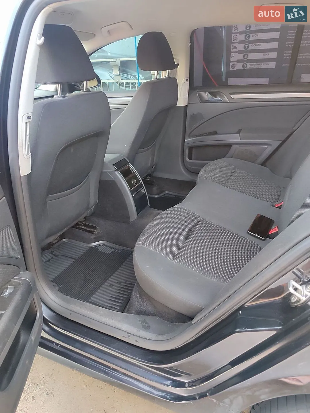 2010 Skoda Superb - мініатюра 8