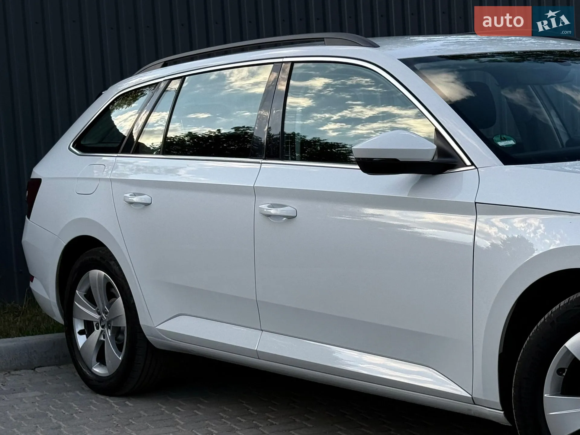 2017 Skoda Superb - мініатюра 31