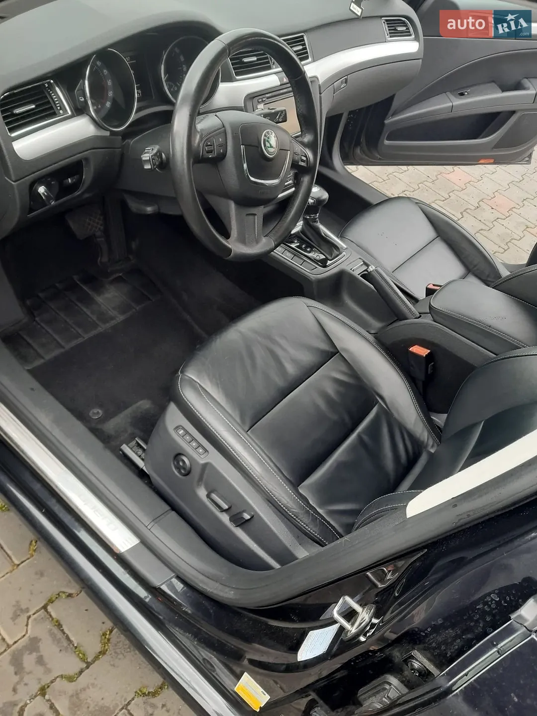 2011 Skoda Superb - мініатюра 11