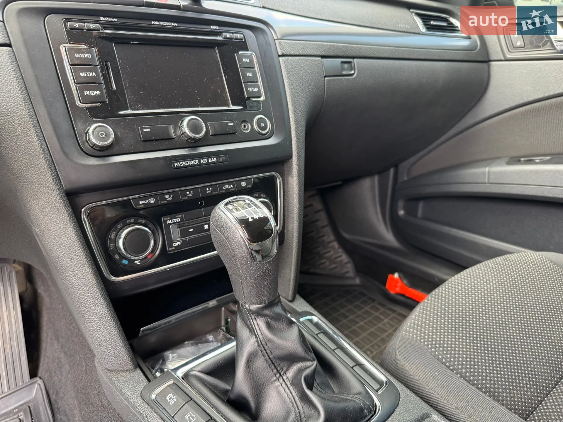 2012 Skoda Superb - мініатюра 12