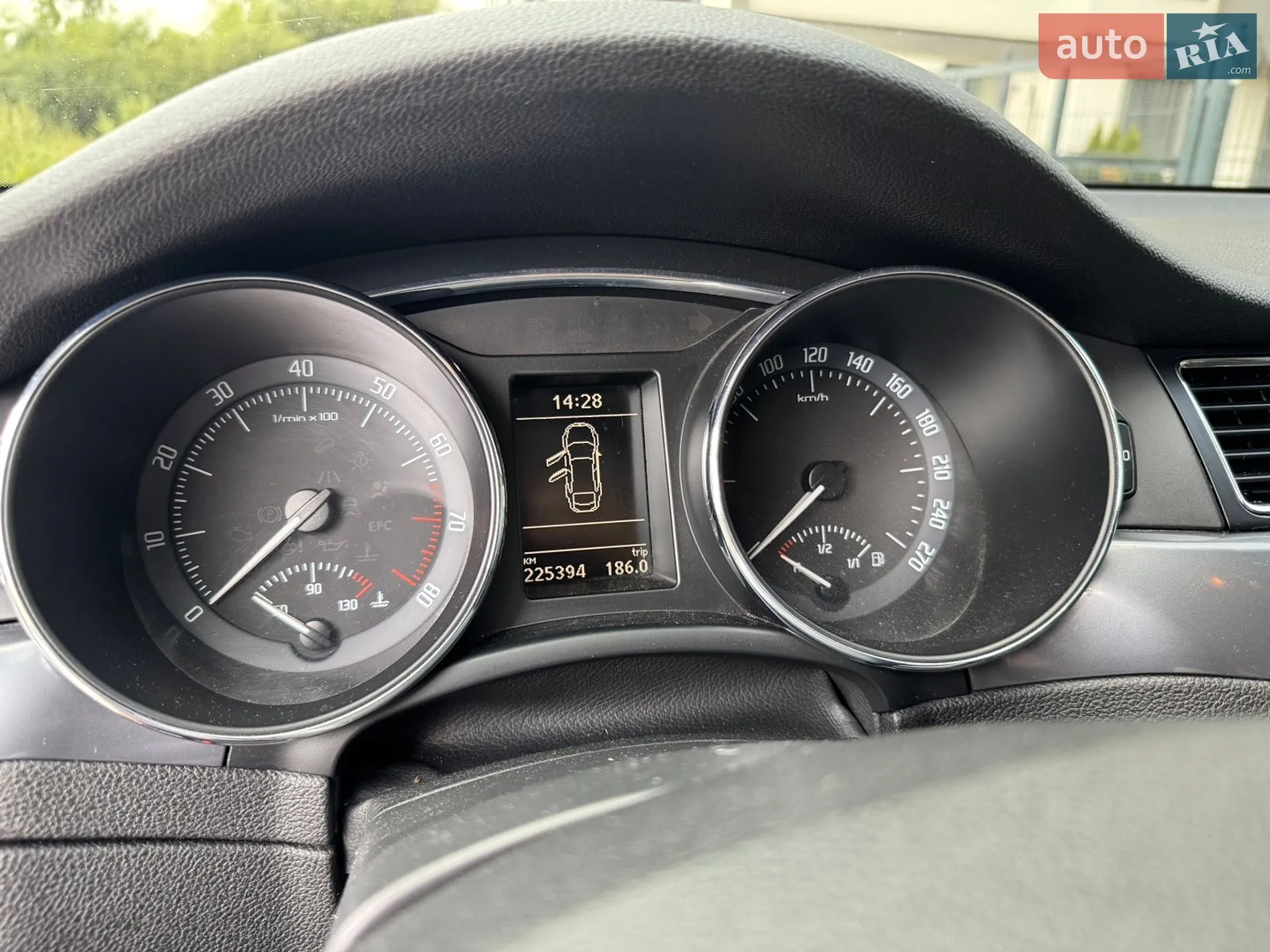 2012 Skoda Superb - мініатюра 13