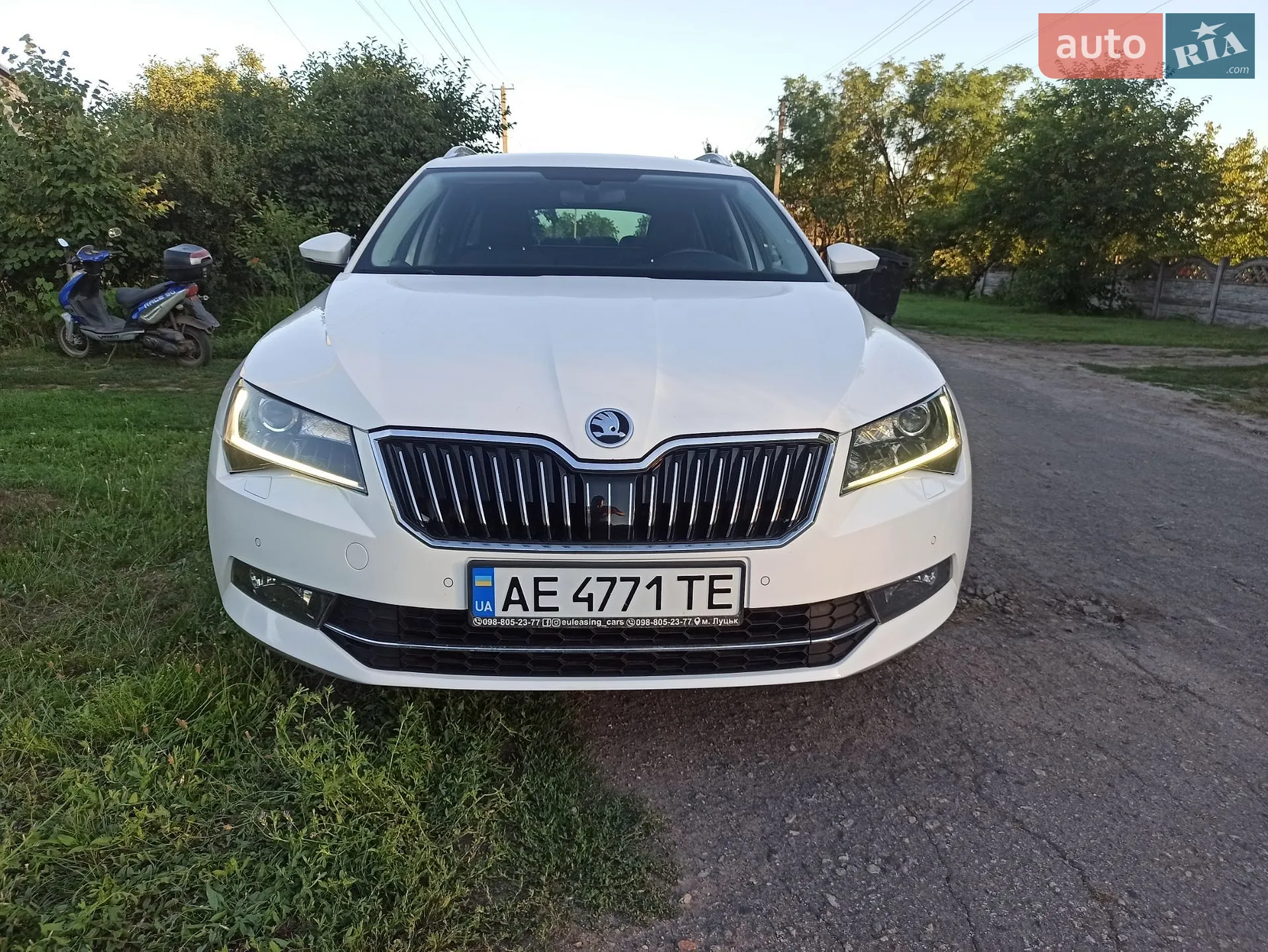 2017 Skoda Superb - мініатюра 3