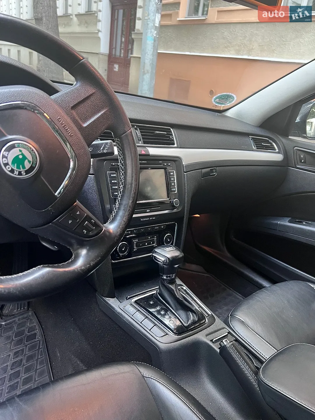 2011 Skoda Superb - мініатюра 4