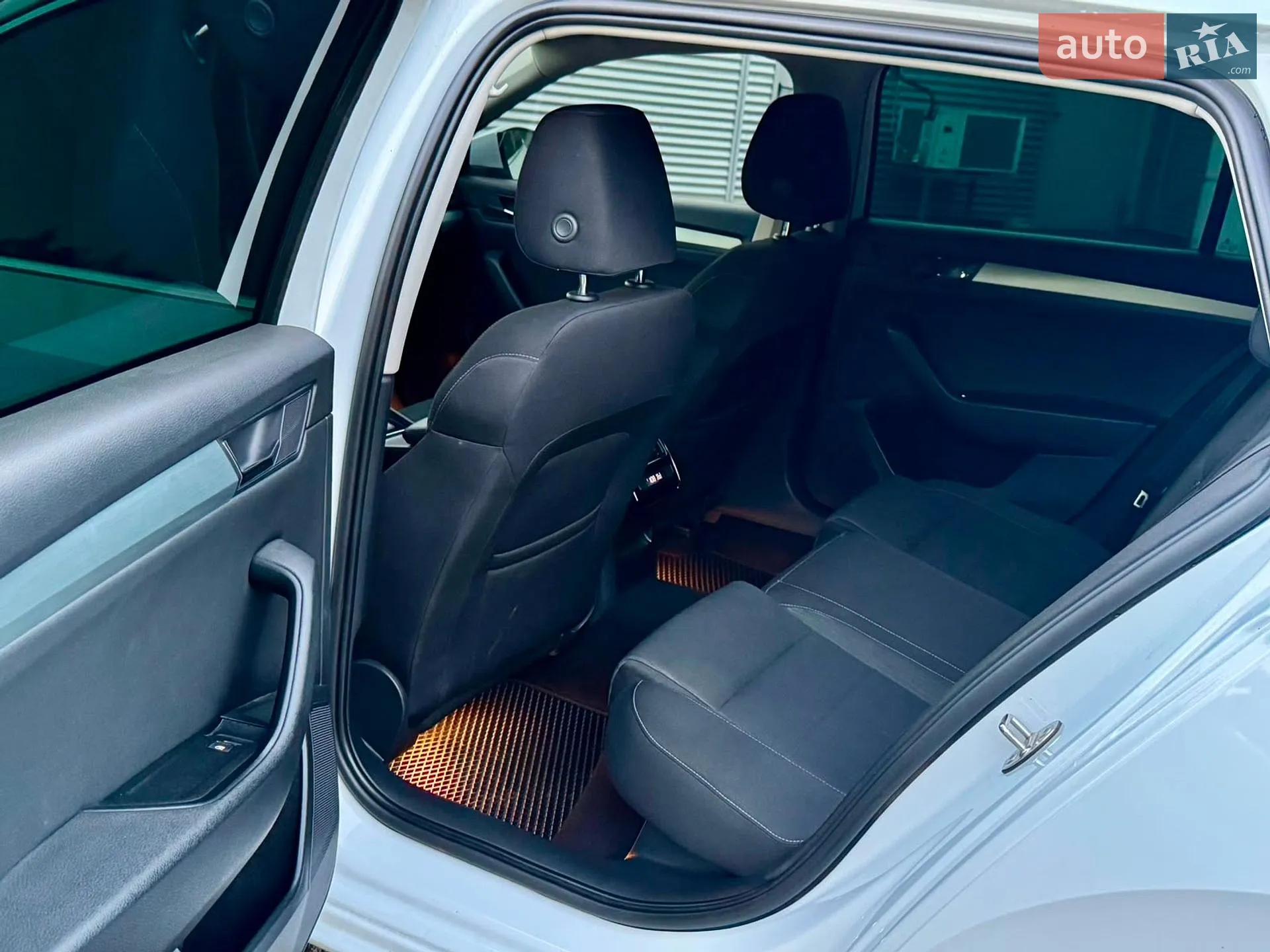 2017 Skoda Superb - мініатюра 29
