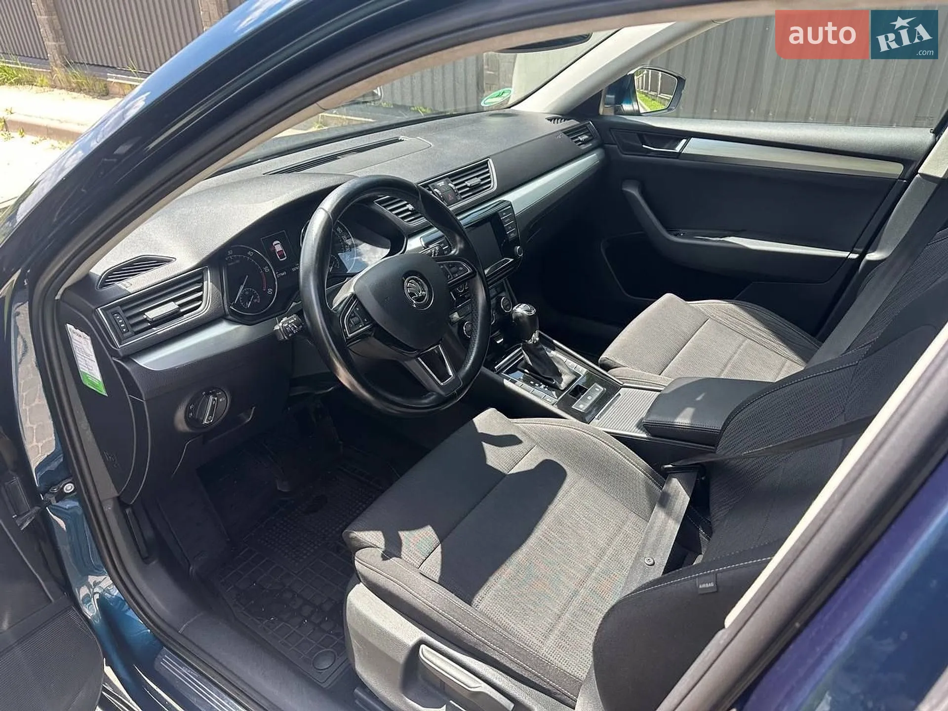 2015 Skoda Superb - мініатюра 14