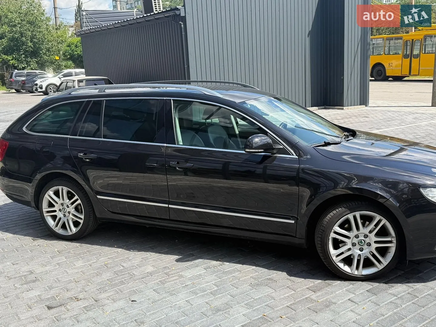 2011 Skoda Superb - мініатюра 14
