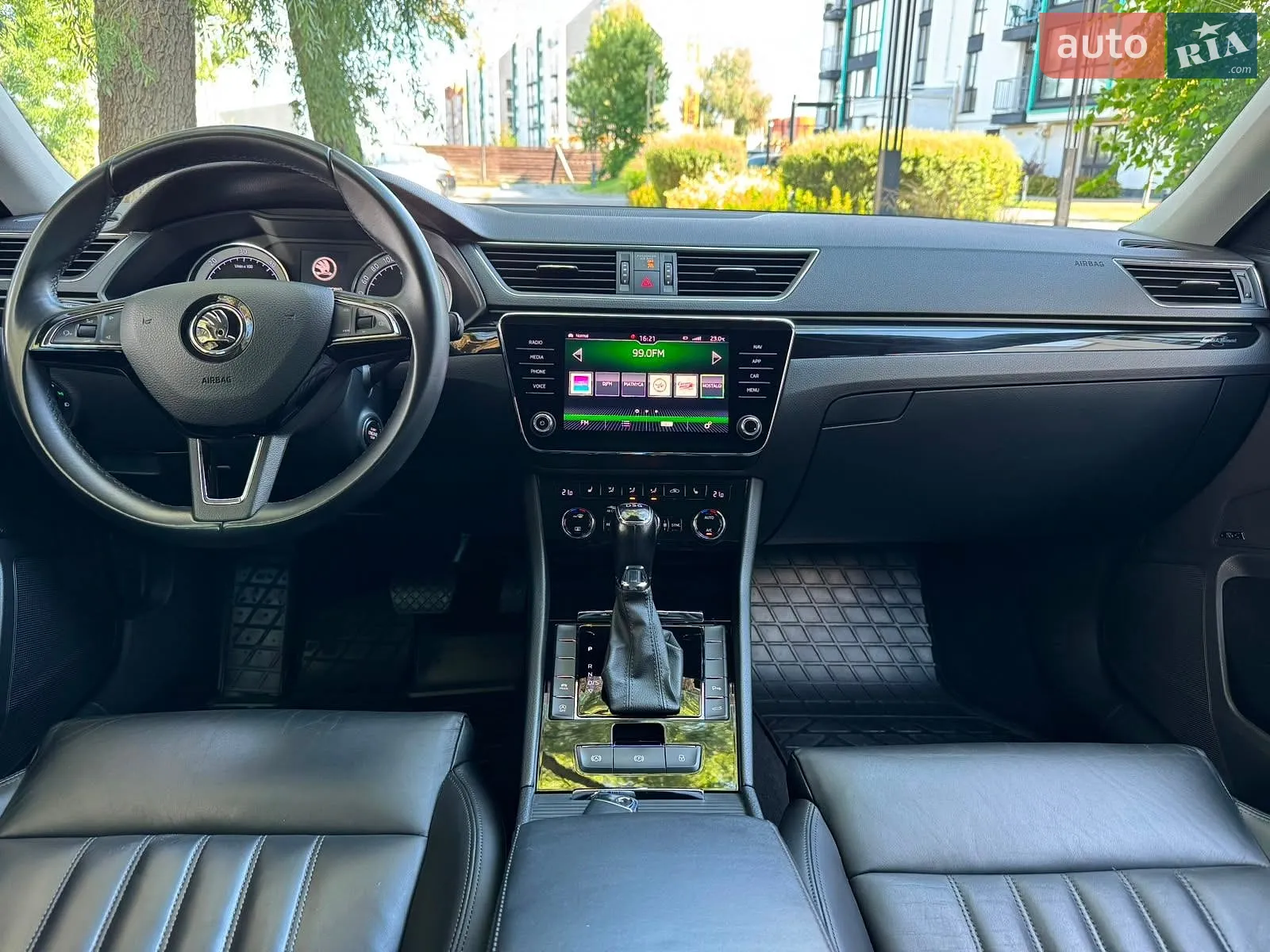 2019 Skoda Superb - мініатюра 22