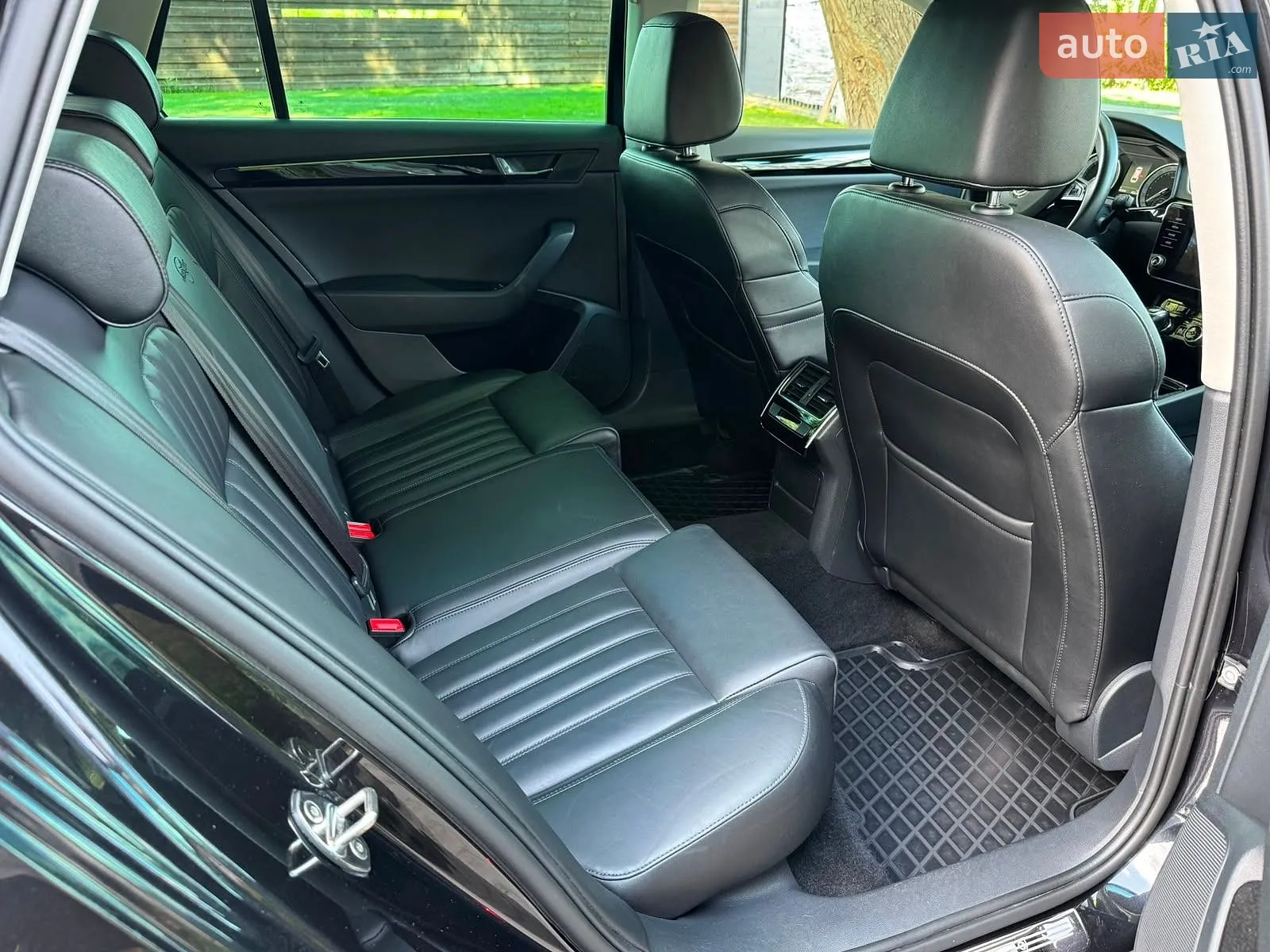 2019 Skoda Superb - мініатюра 32