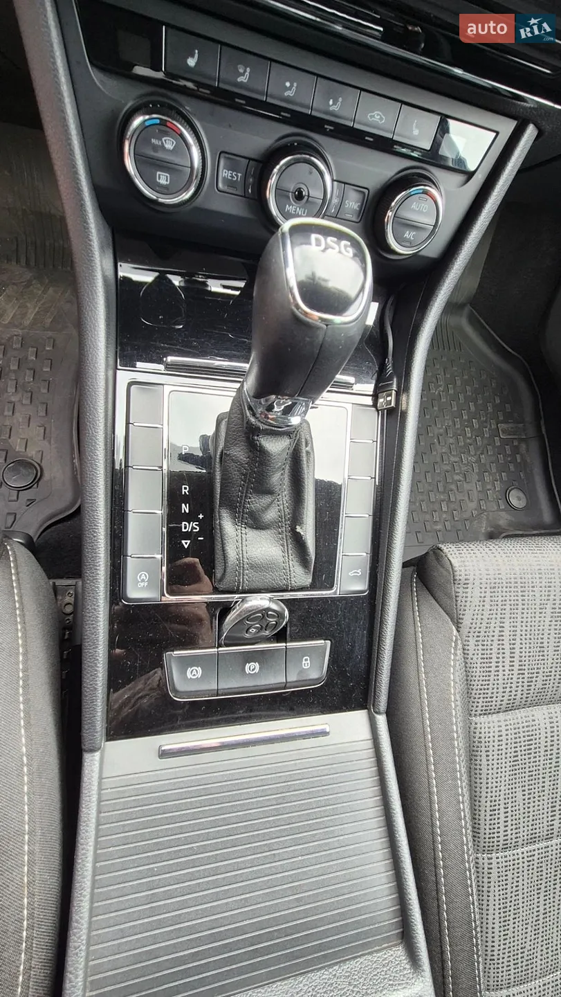 2017 Skoda Superb - мініатюра 24