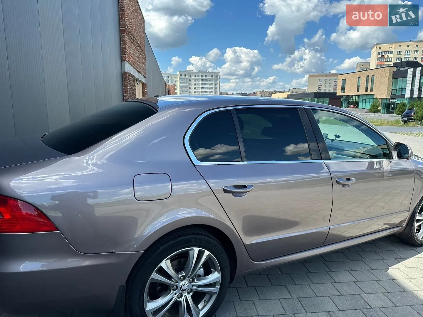 2012 Skoda Superb - мініатюра 32