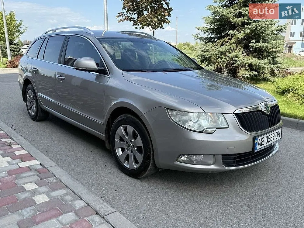 2012 Skoda Superb - мініатюра 7