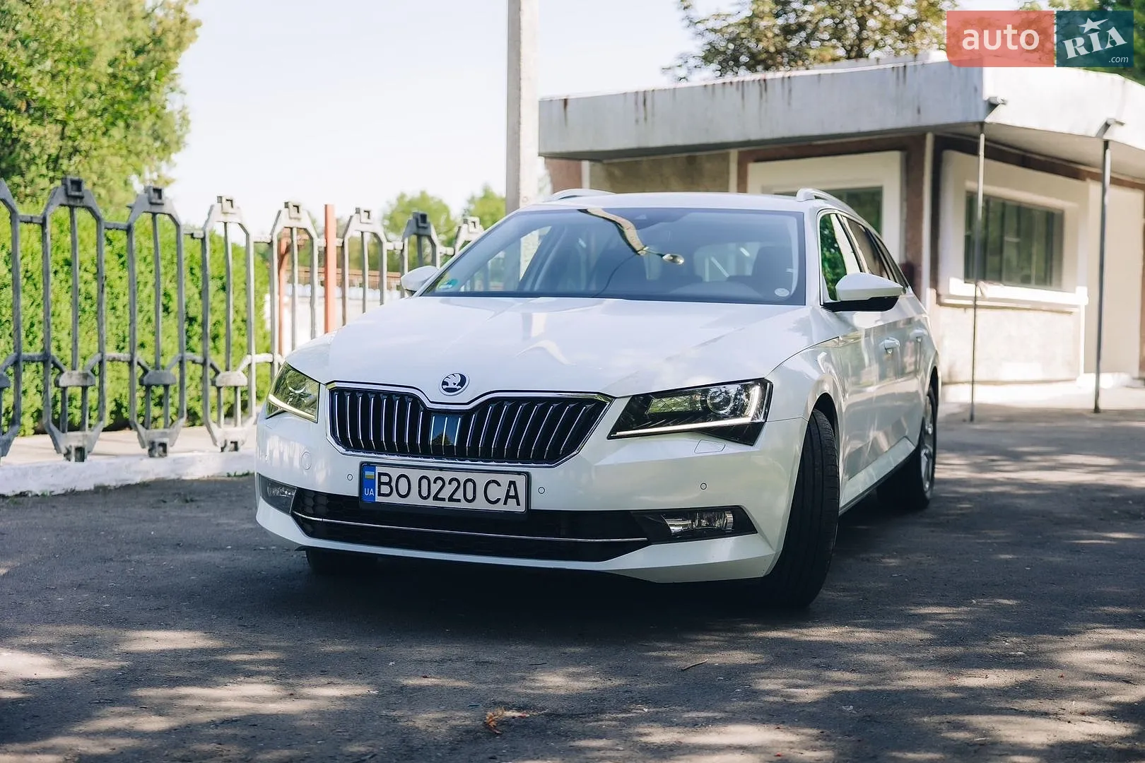 2016 Skoda Superb - мініатюра 12