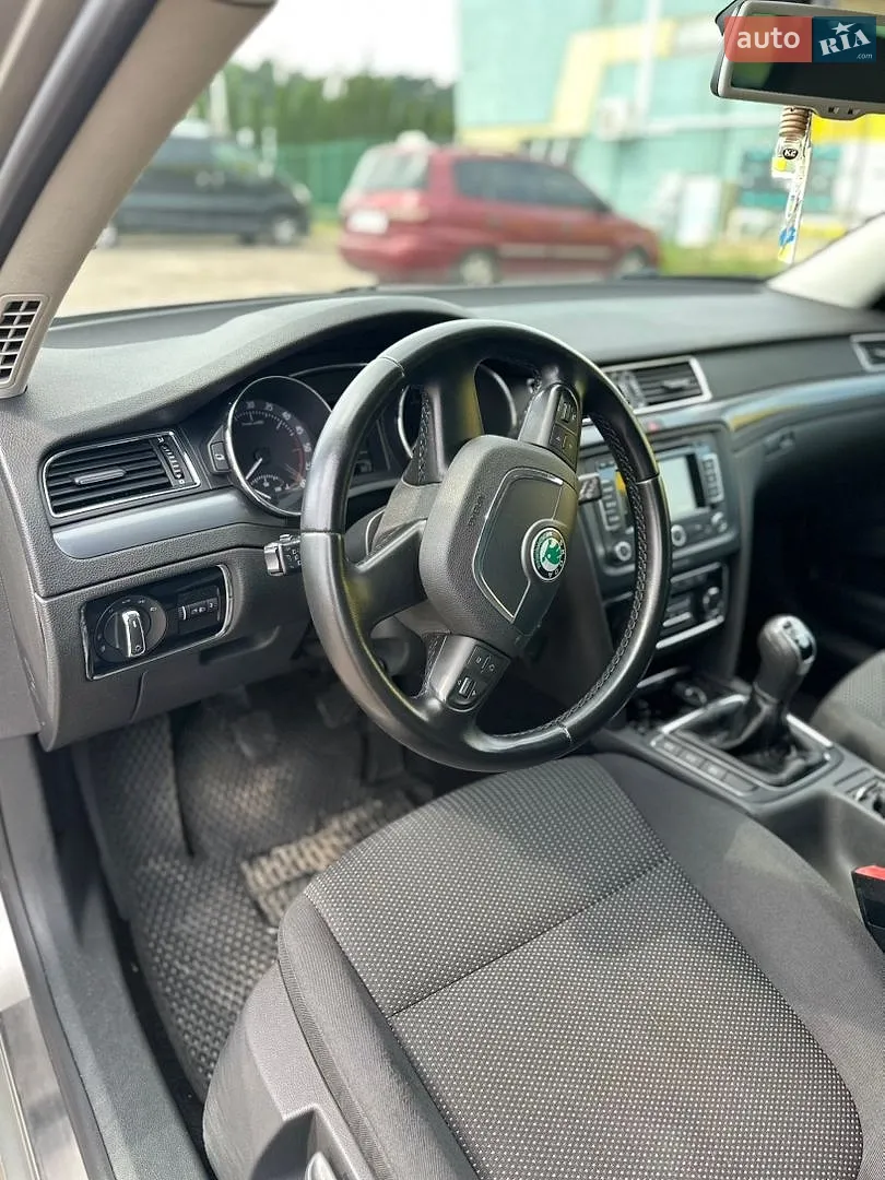 2011 Skoda Superb - мініатюра 17