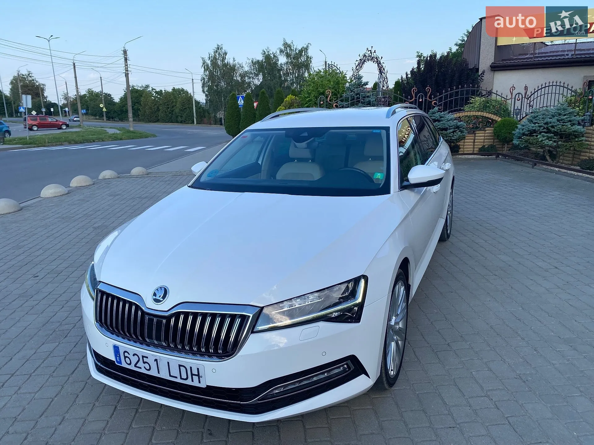 2019 Skoda Superb - мініатюра 6