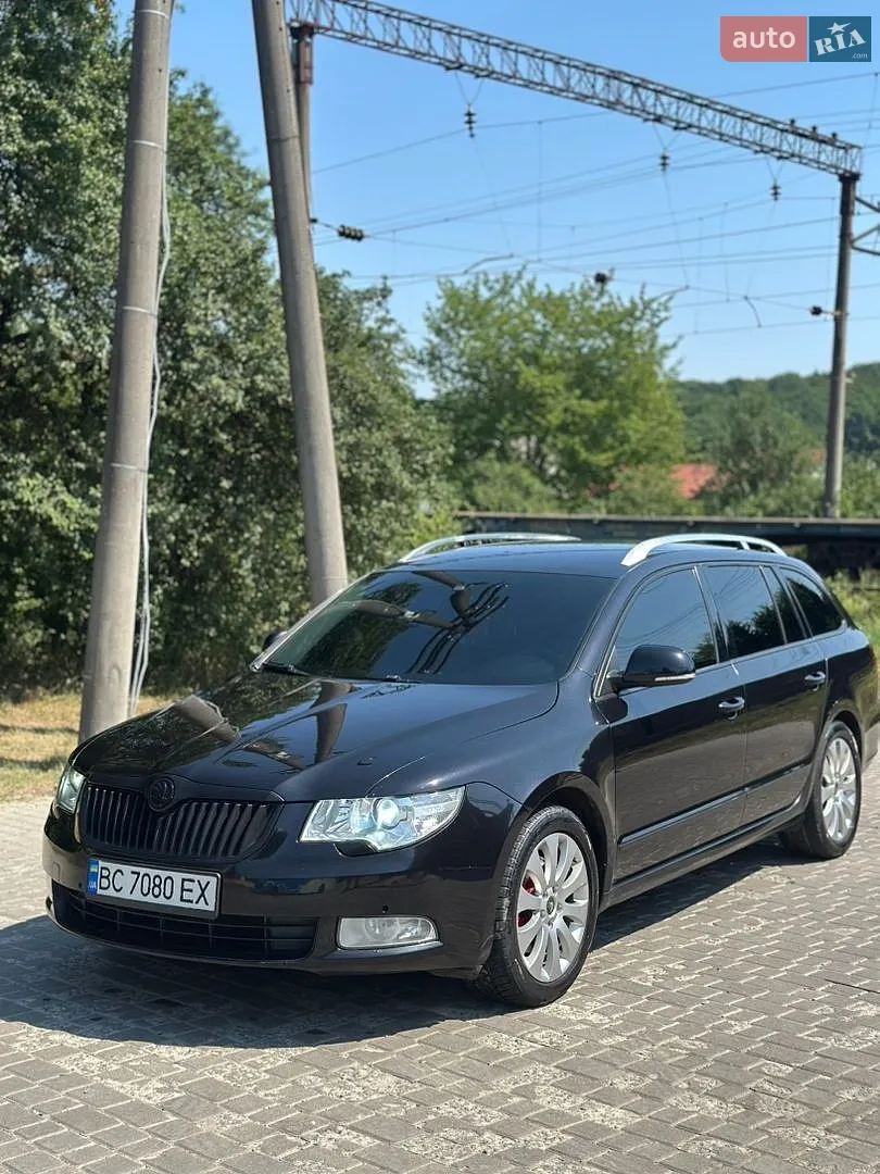 2010 Skoda Superb - мініатюра 2