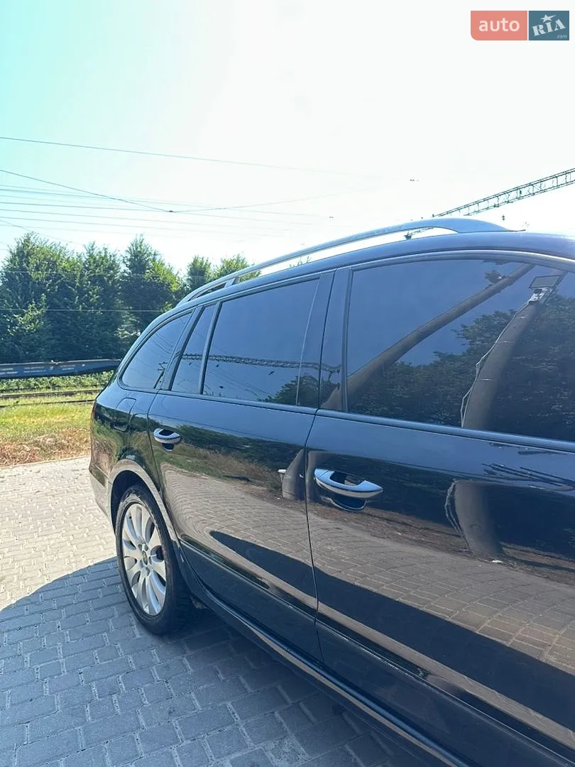 2010 Skoda Superb - мініатюра 10