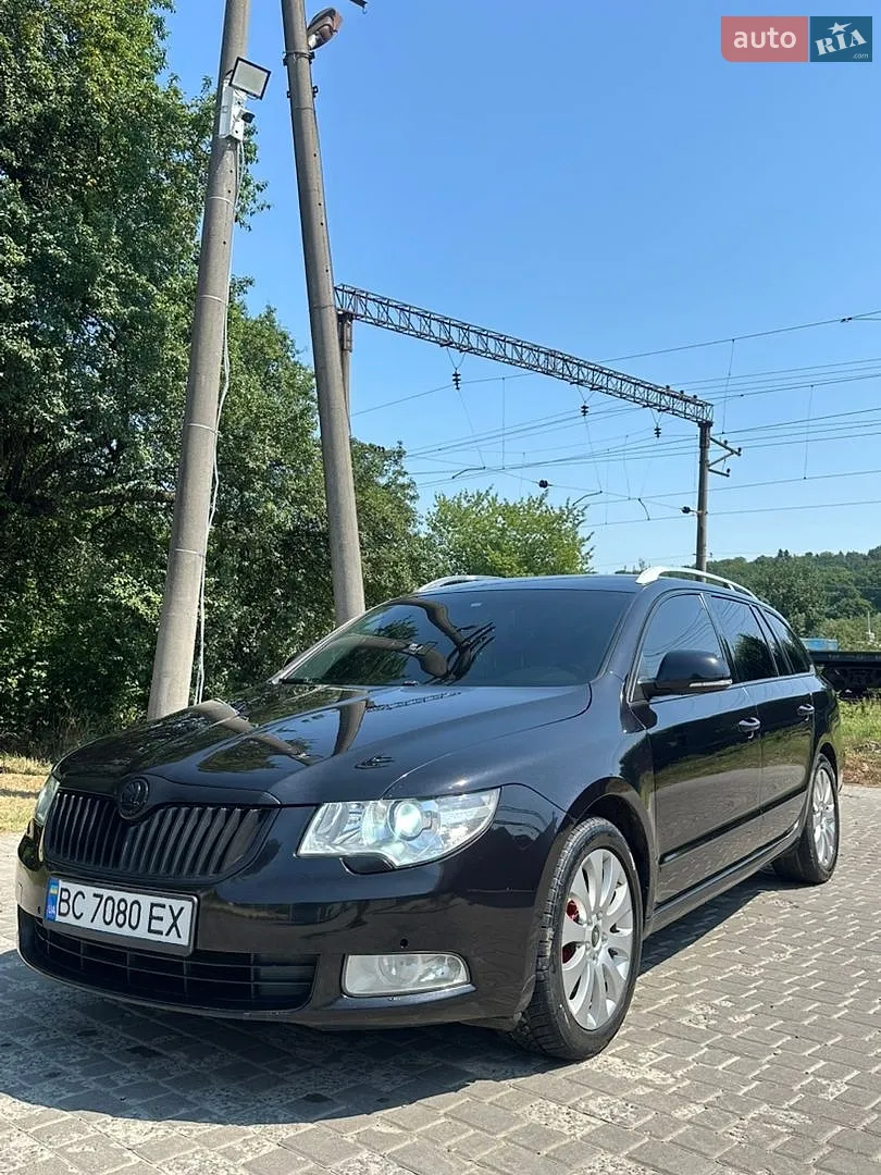 2010 Skoda Superb - мініатюра 3