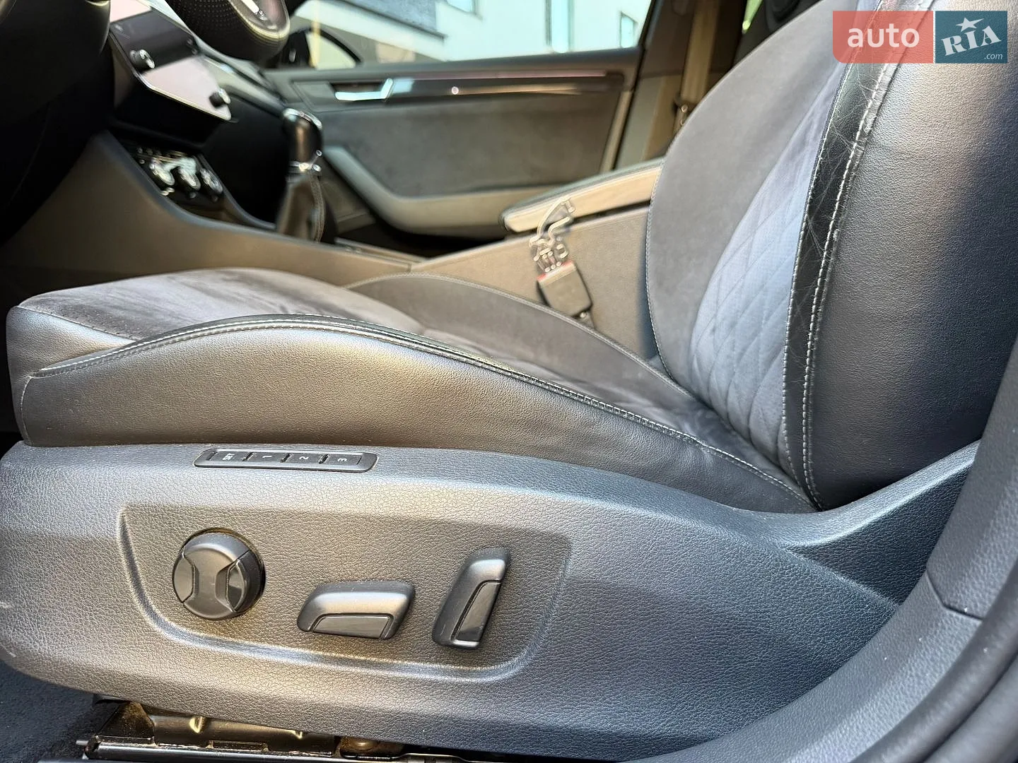 2017 Skoda Superb - мініатюра 18