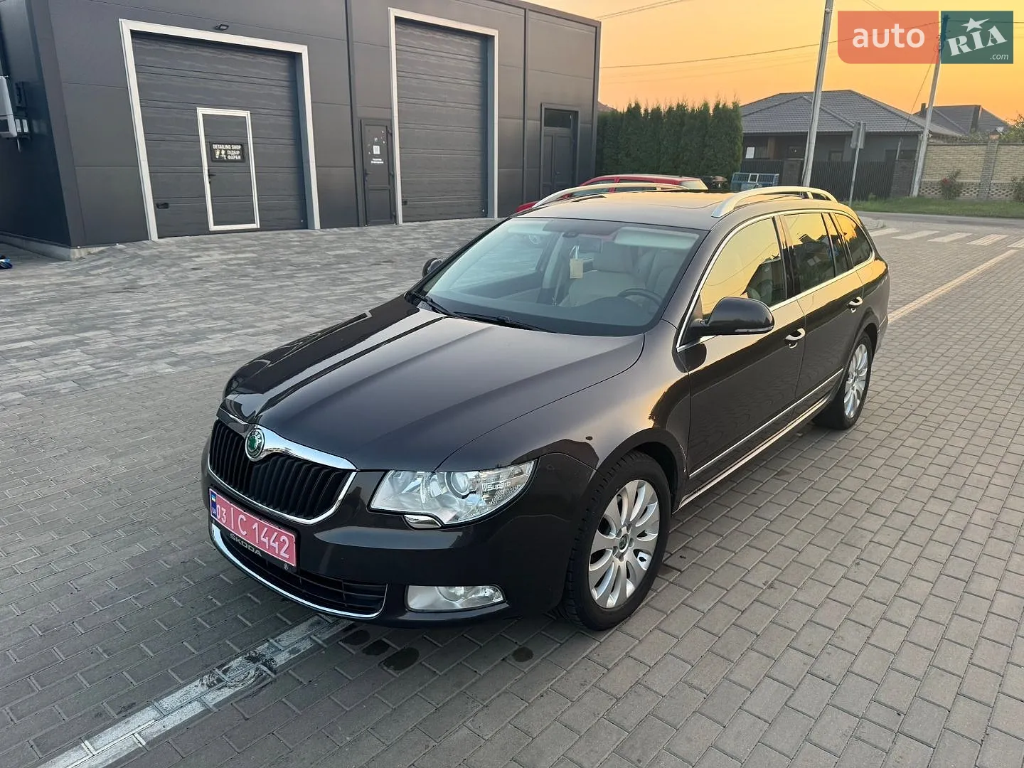2010 Skoda Superb - мініатюра 10