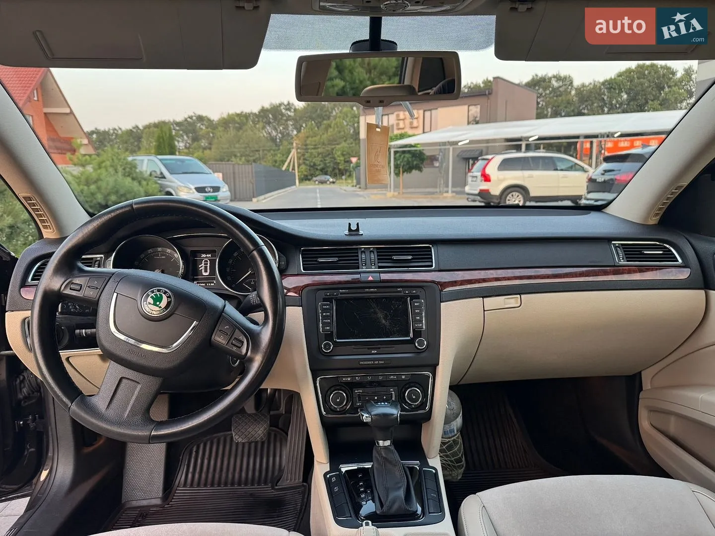 2010 Skoda Superb - мініатюра 19