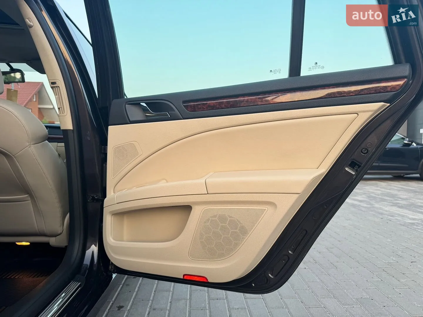 2010 Skoda Superb - мініатюра 26