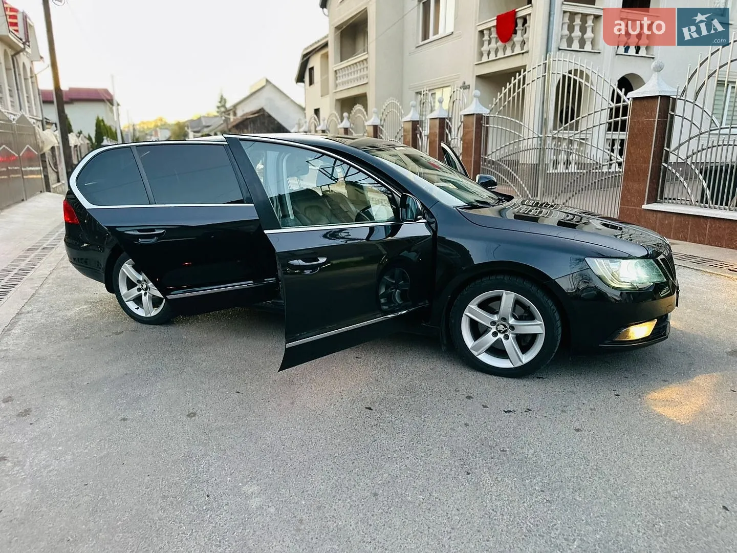 2015 Skoda Superb - мініатюра 85