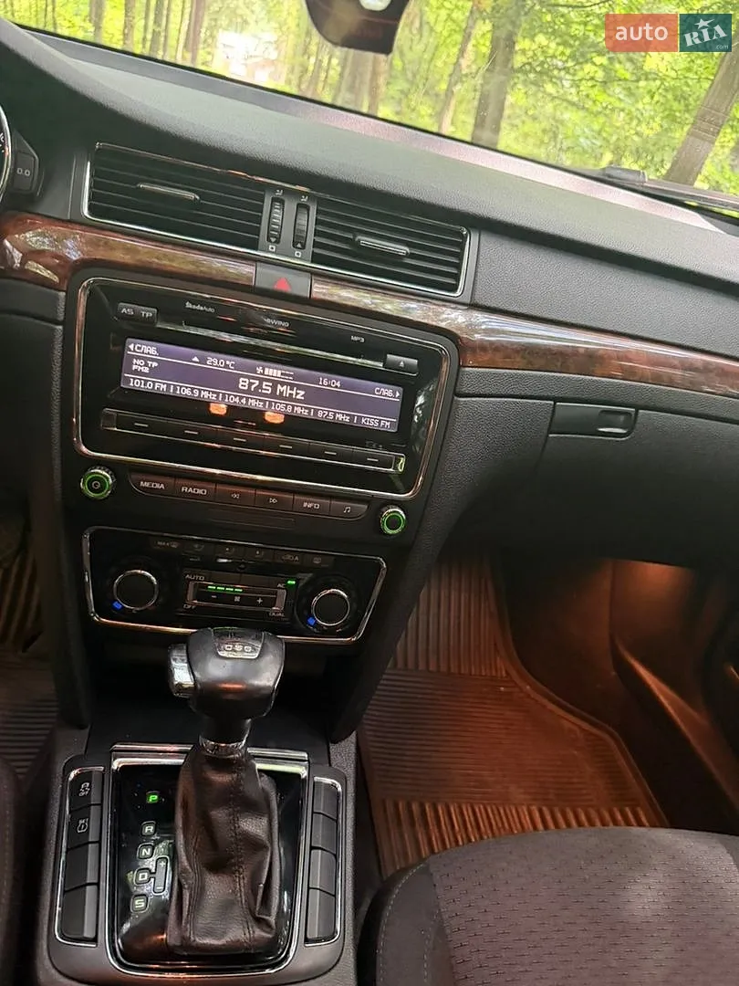 2011 Skoda Superb - мініатюра 13