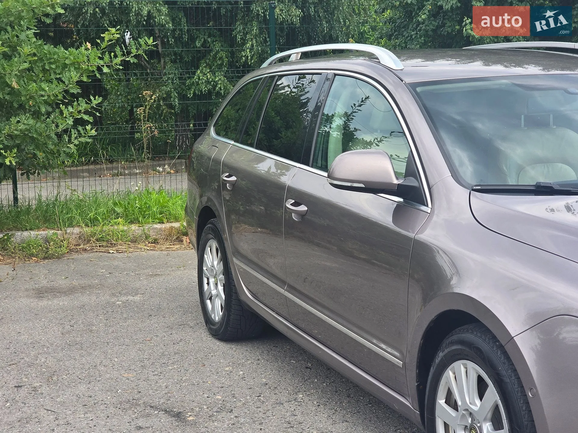 2011 Skoda Superb - мініатюра 11