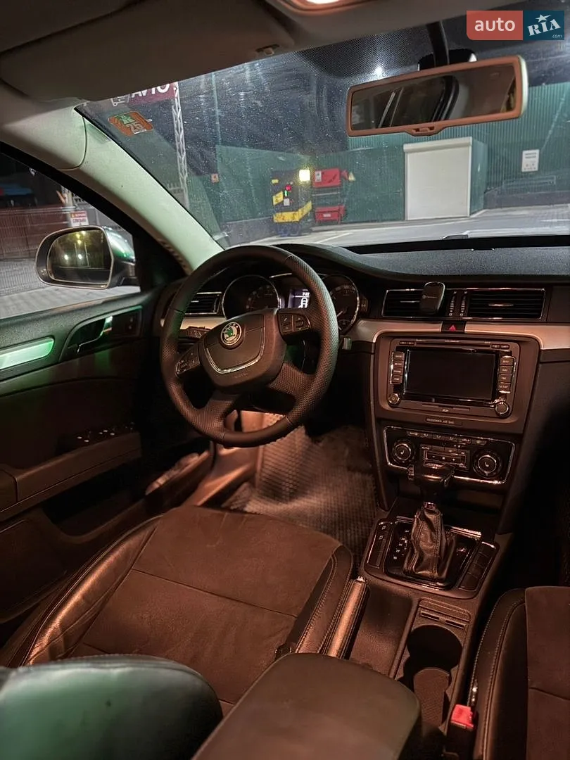 2011 Skoda Superb - мініатюра 27