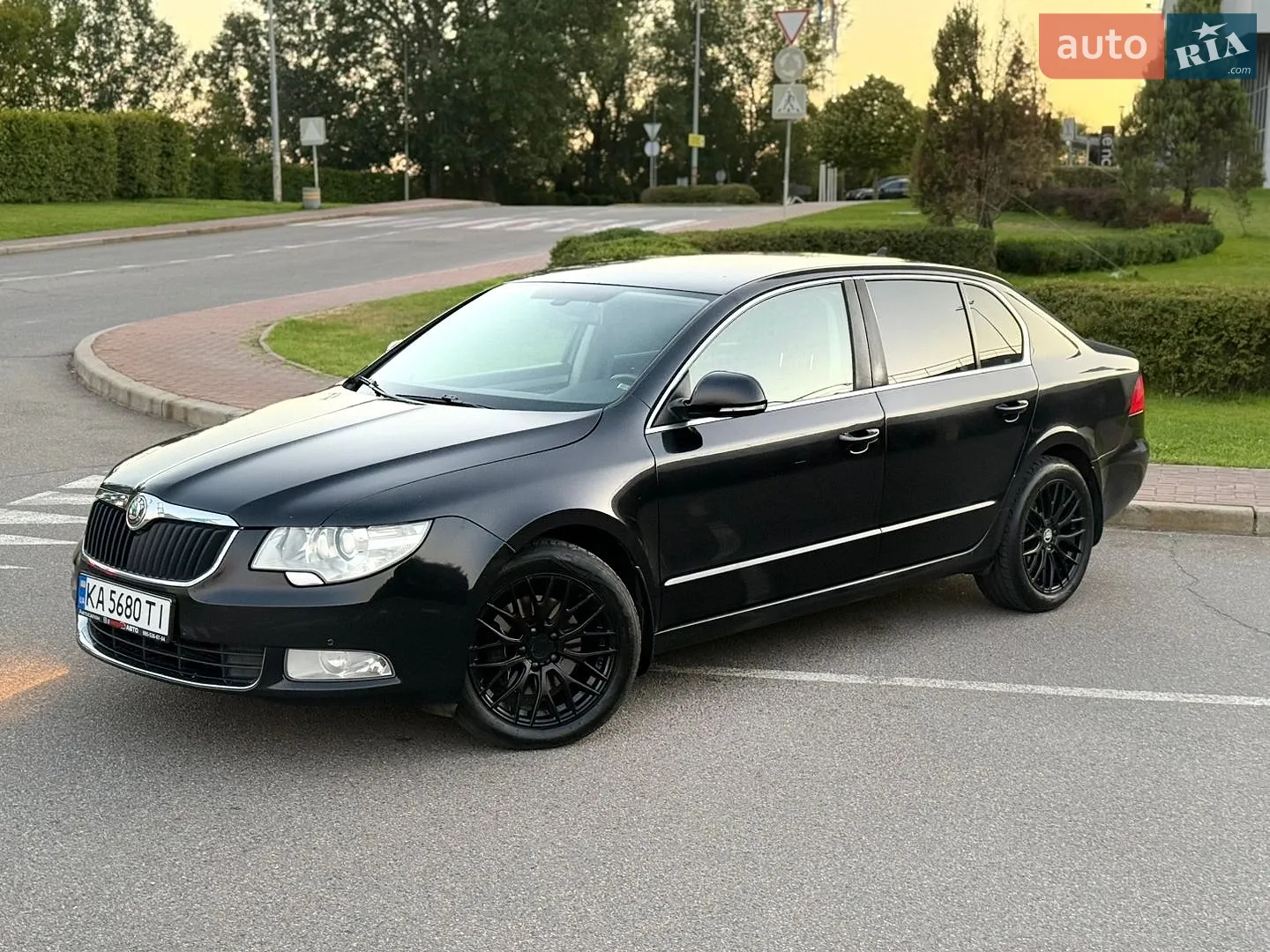 2012 Skoda Superb - мініатюра 2