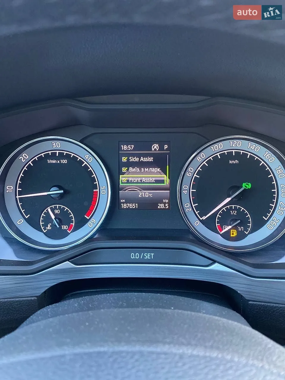 2019 Skoda Superb - мініатюра 47