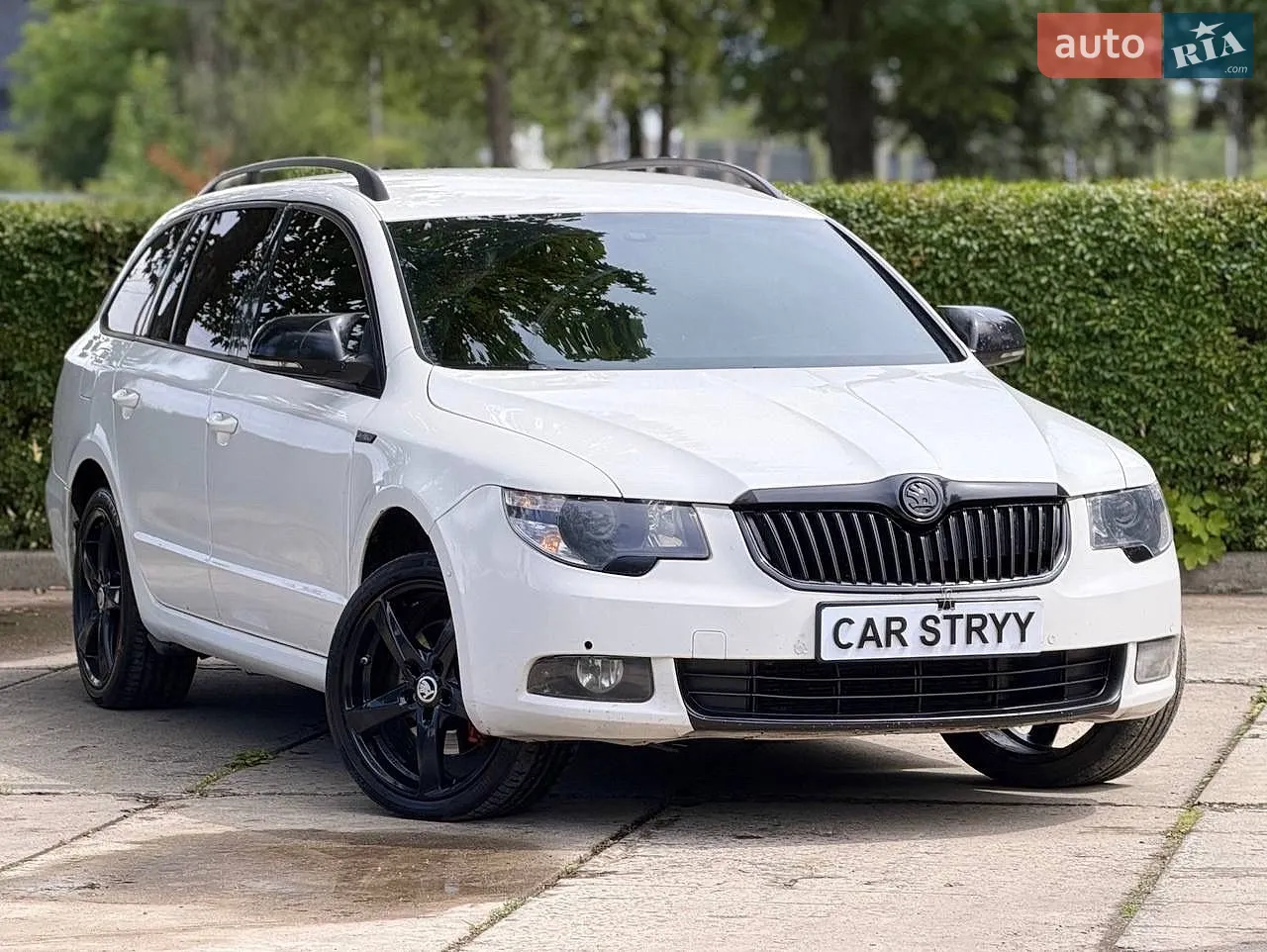 2011 Skoda Superb - фото 1