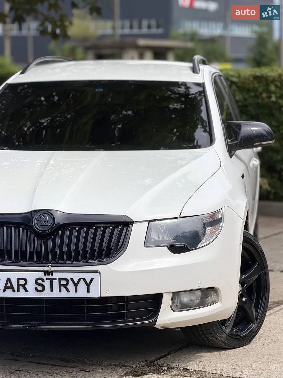 2011 Skoda Superb - мініатюра 12
