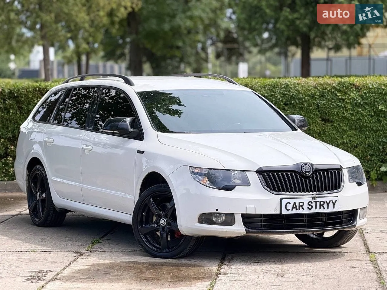 2011 Skoda Superb - мініатюра 9