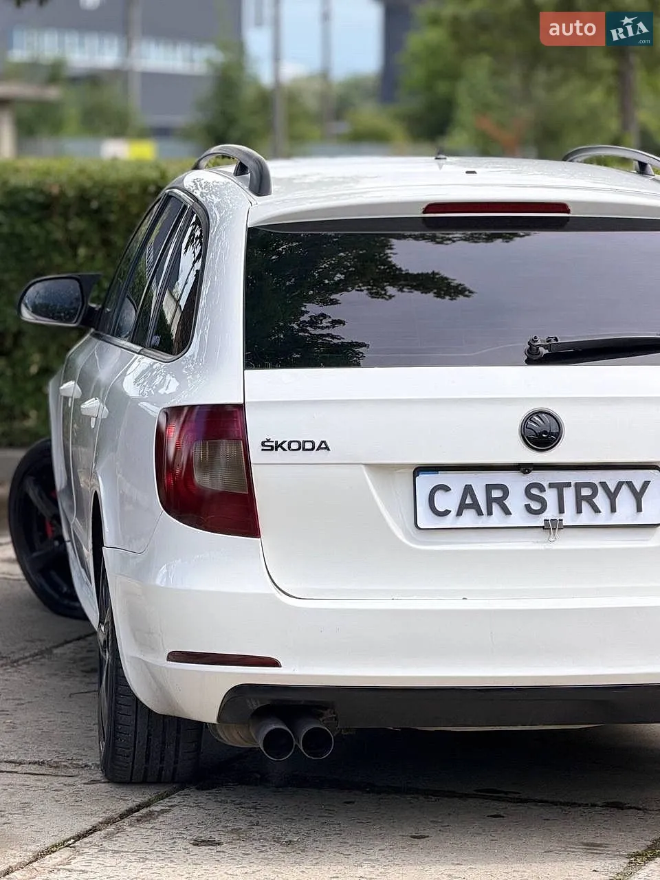 2011 Skoda Superb - мініатюра 18