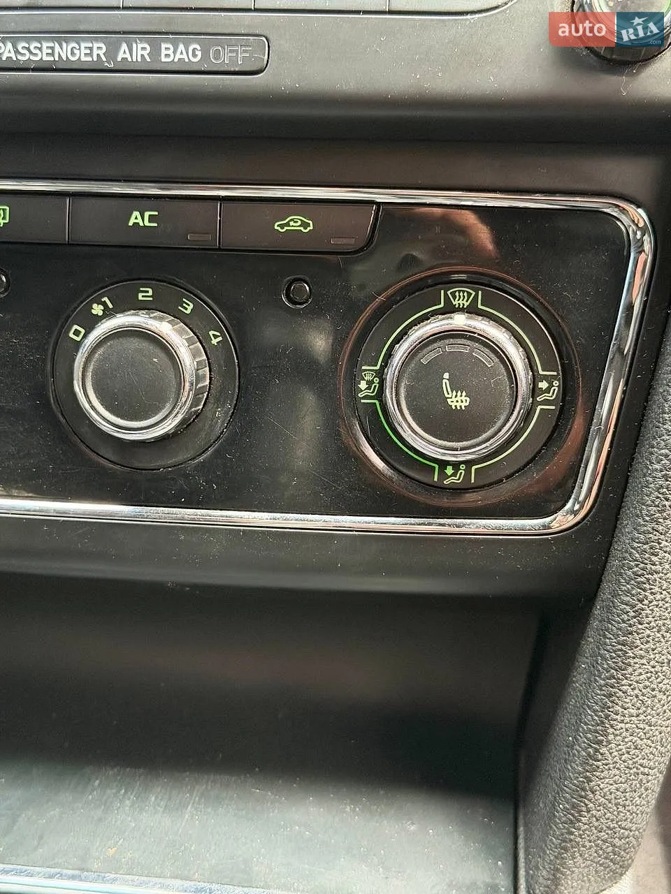 2011 Skoda Superb - мініатюра 21