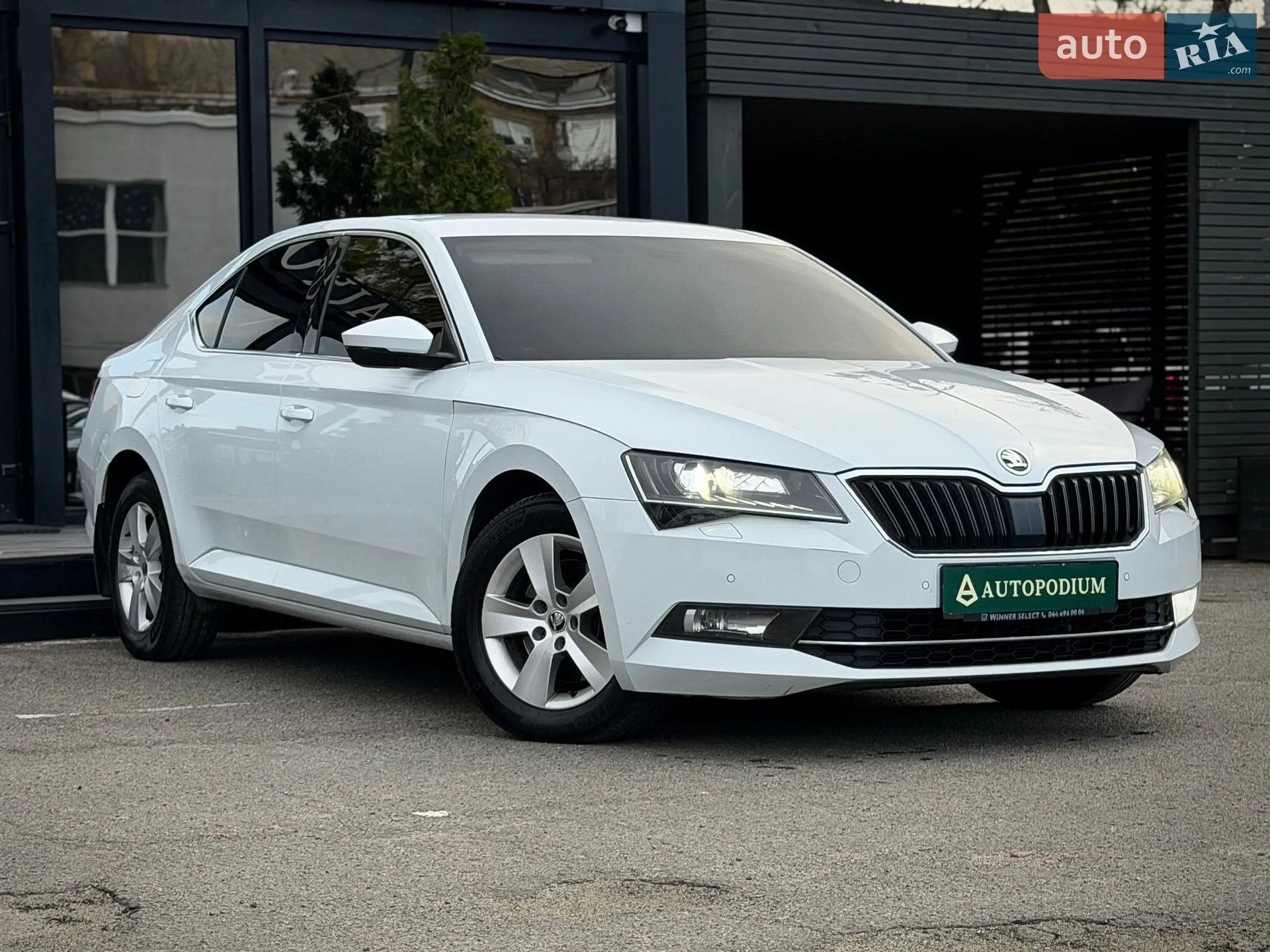 2019 Skoda Superb - фото 1