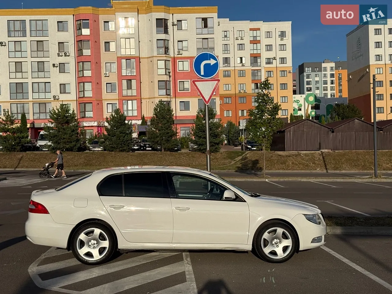 2012 Skoda Superb - мініатюра 35