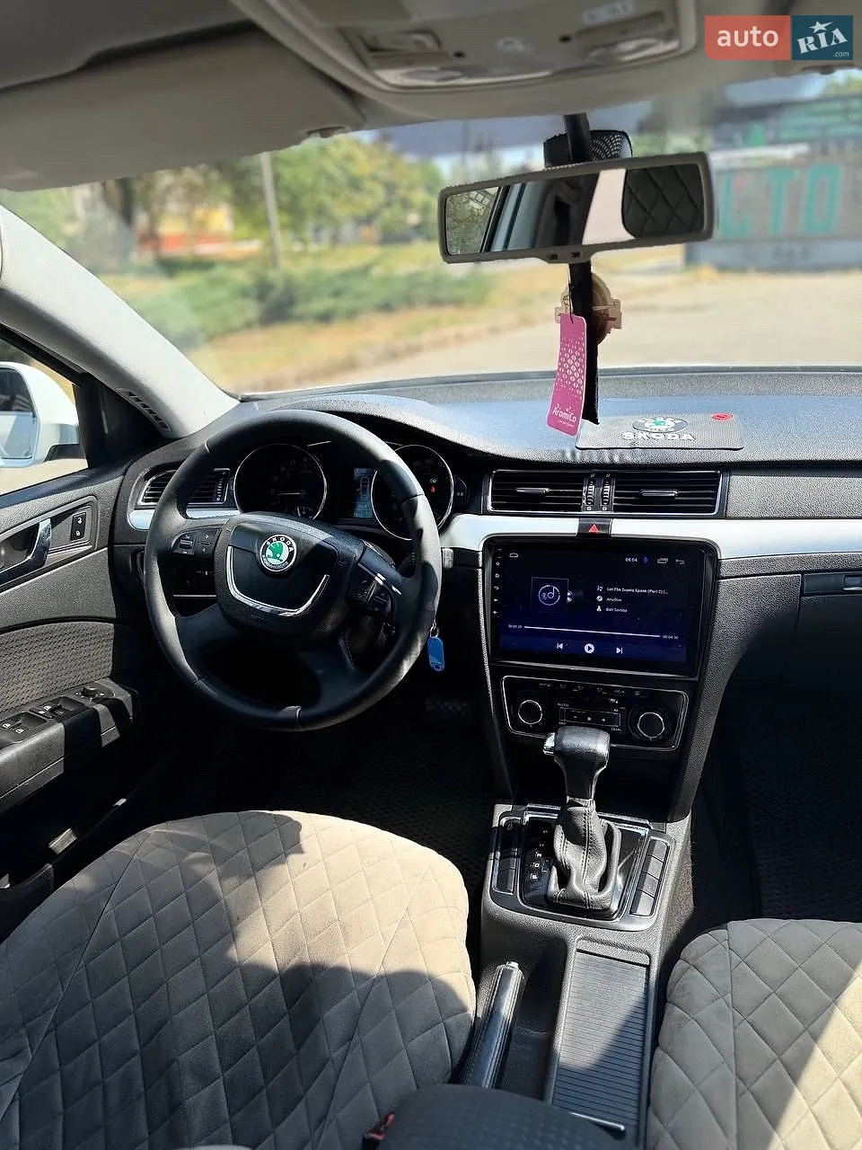 2010 Skoda Superb - мініатюра 12