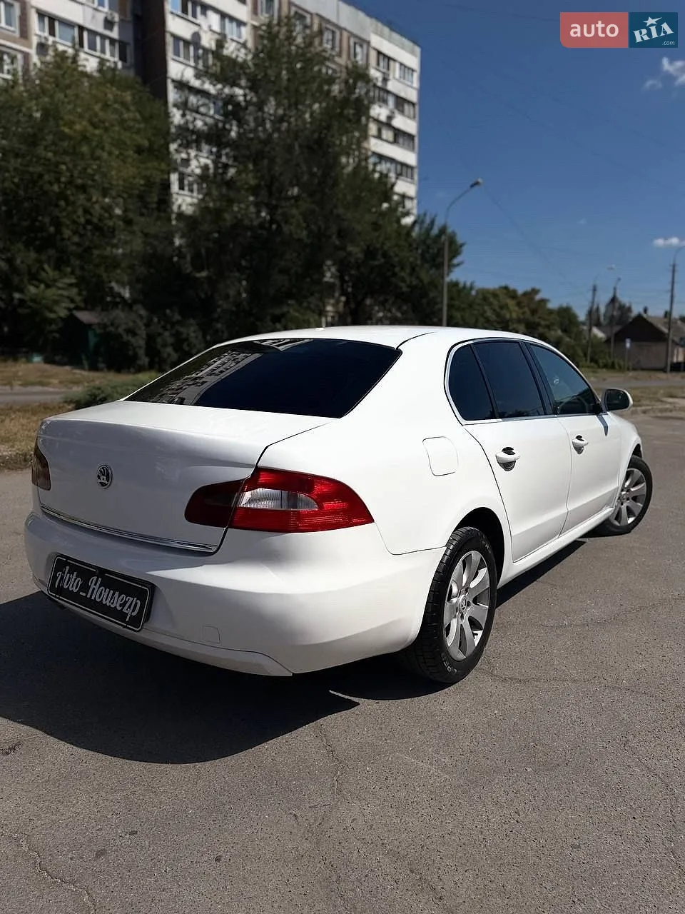 2010 Skoda Superb - мініатюра 5