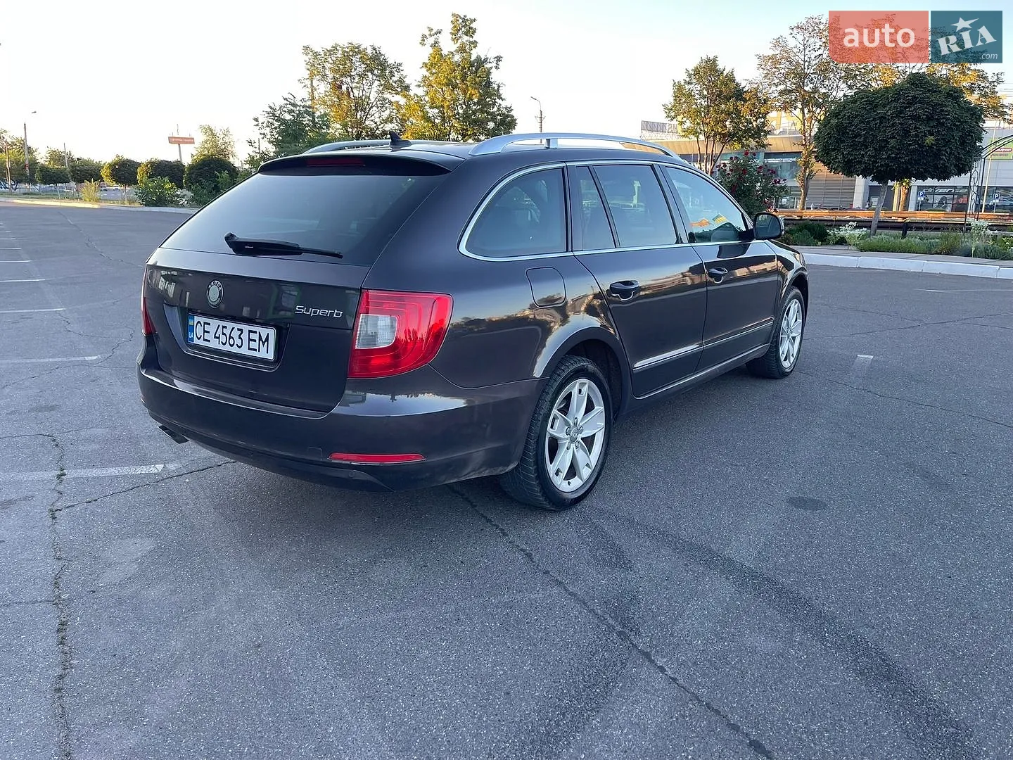 2010 Skoda Superb - мініатюра 5