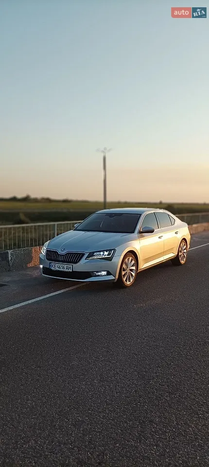2016 Skoda Superb - мініатюра 11